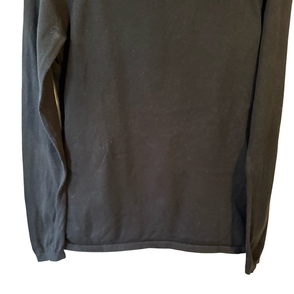 LOFT Black and White Bow Pattern Sweater Size S Cozy Lightweight Preppy Winter - Picture 9 of 9